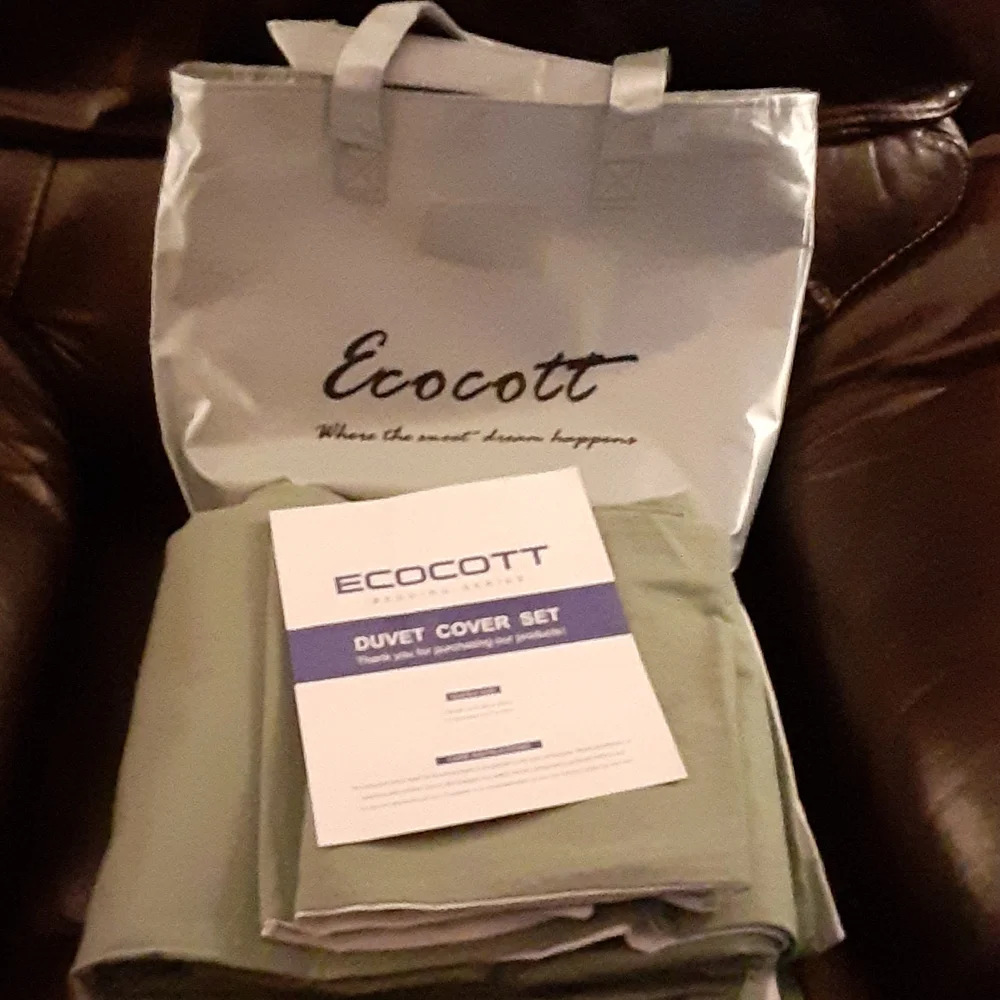 Ecocott 3 pc Duvet cover set Queen Avocado green 100% cotton NEW in totebag…